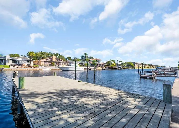 Waterfront Fishing Pier - The Pier Cottage